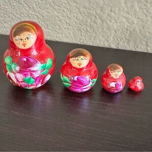 Vintage Red Matryoshka Nesting Dolls miniatures